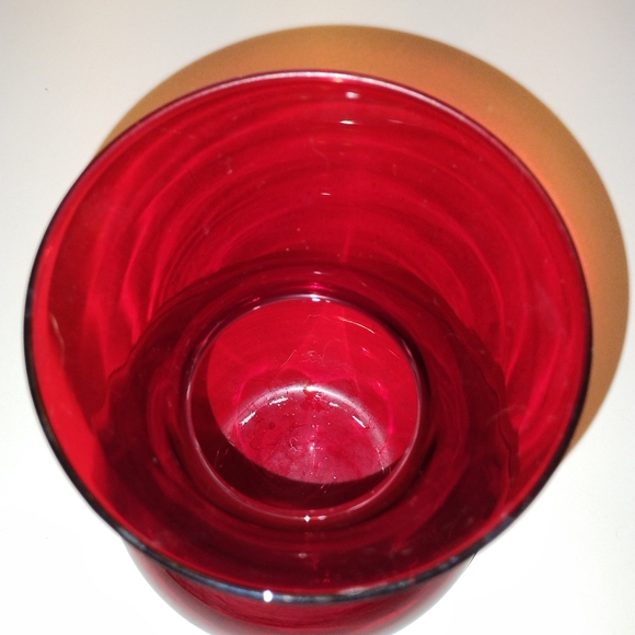 ROYAL RUBY Vintage RED GLASS VASE 7" Tall - Picture 7 of 9